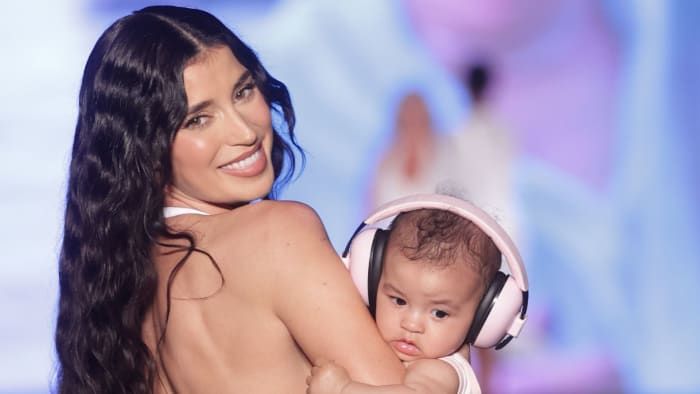 Nicole Williams English and India Moon English.